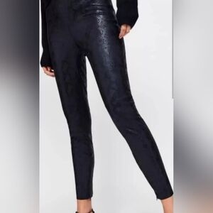 Zara Women's Size S,  Elegant Black Women's Pants